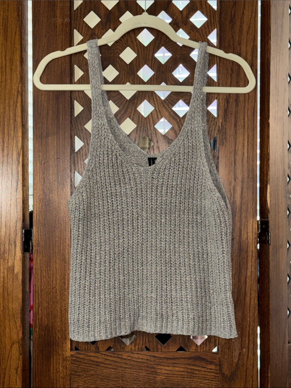moon & madison Gray Ribbed V-Neck Knit Tank